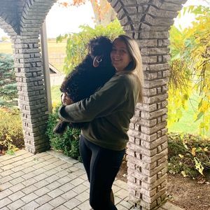 Meet your Posher, Julie